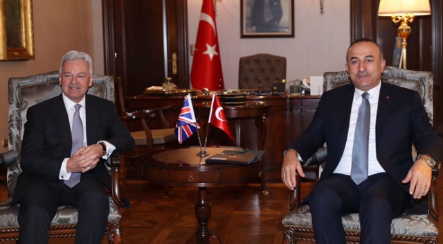 Dışişleri Bakanı Çavuşoğlu, İngiliz Bakan Alan Duncan ile görüştü