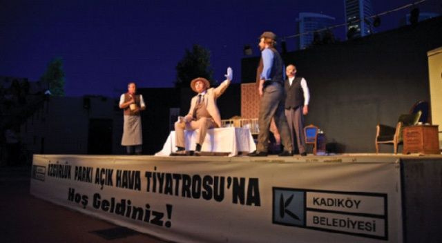 İstanbul’da  yaz tiyatrosu