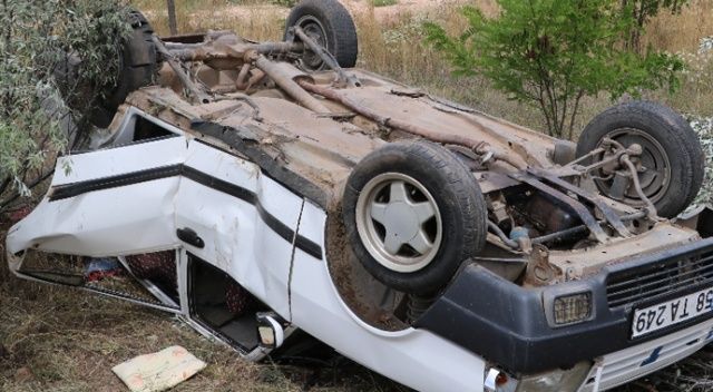 Sivas’ta seyir halindeki aracın lastiği patladı: 6 yaralı