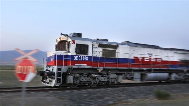 Türkiye ile Gürcistan arasındaki ilk ihracat treni yarın hareket edecek
