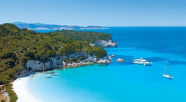 Türkler, tatil sebebiyle Yunan adalarına akın ediyor