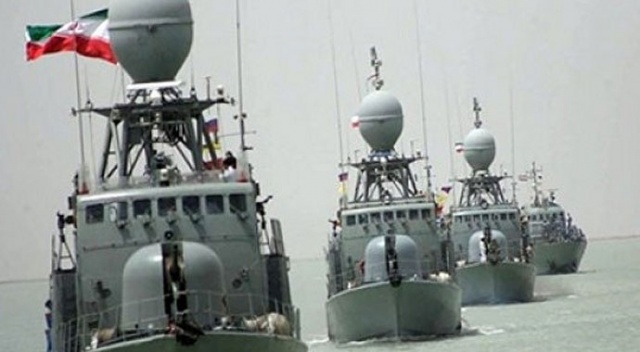 &#039;İran donanması, alıkonulan petrol tankerine eskortluk yapmak için hazır&#039;