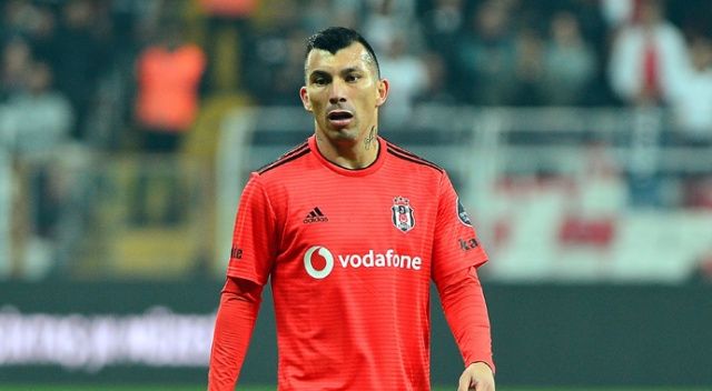 Beşiktaş ayrılığı açıkladı