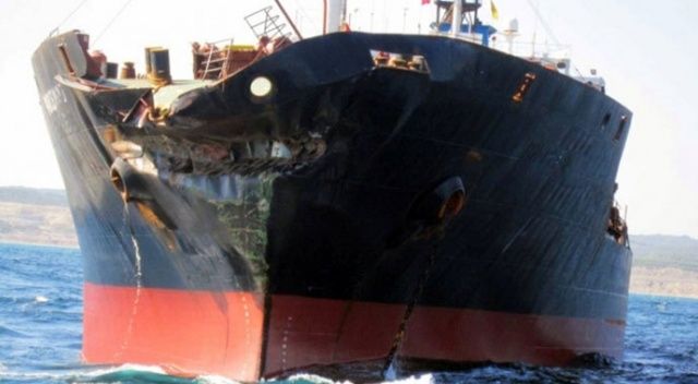 Çanakkale Boğazında 2 gemi çarpıştı