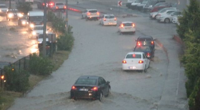 Kuvvetli yağışın bilançosu: 23 konut, 40 iş yeri selden etkilendi