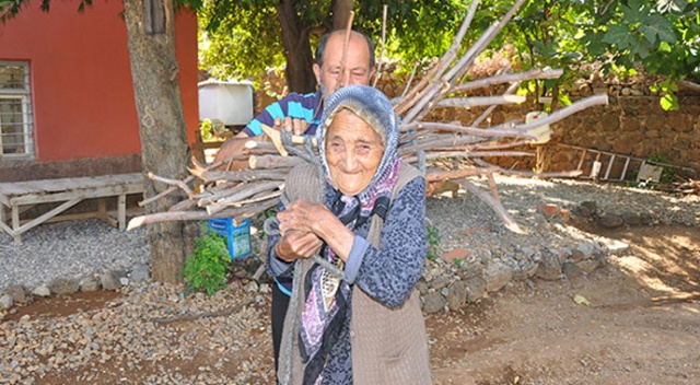 110 yaşındaki Fatma nine 3 padişah, 12 cumhurbaşkanı, 33 başbakan gördü