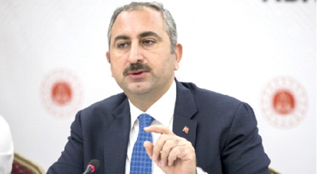Adalet Bakanı: Bize kimse FETÖ dersi  vermeye kalkmasın