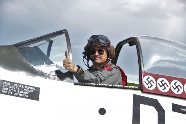 Bakan Bekir Pakdemirli’den sivil havacılığa destek: Gösteri uçağını uçurdu