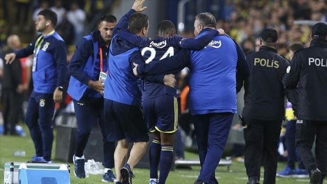 Fenerbahçe&#039;den Rodrigues&#039;in sakatlığına ilişkin açıklama