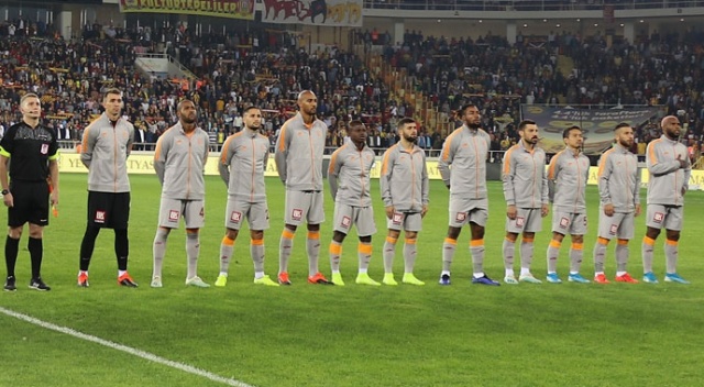 Galatasaray&#039;da flaş karar! Andone dev derbiyi tribünde takip edecek