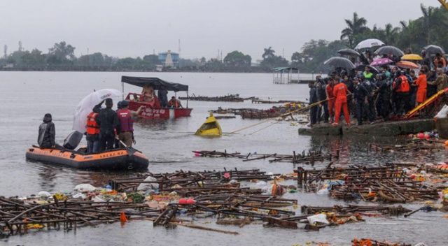 Hindistan&#039;da gezi teknesi alabora oldu: 12 ölü, 35 kayıp