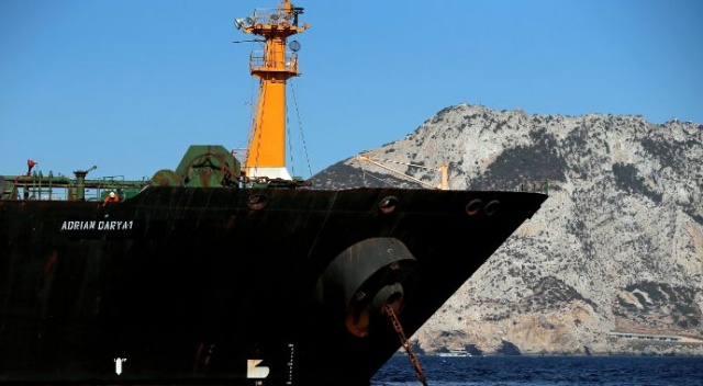 İran, BAE&#039;ye yakıt taşıyan tankere el koydu