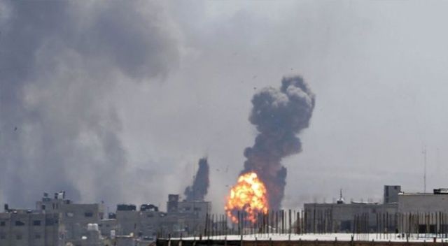 İsrail uçakları Gazze&#039;yi vurdu