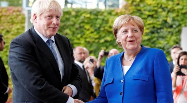 Johnson, Merkel ile görüştü