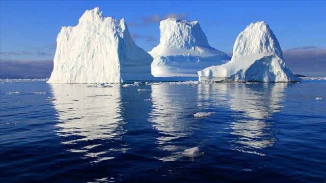 Antarktika&#039;dan 315 milyar tonluk buz dağı koptu