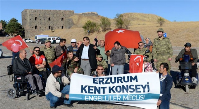 Engellilerden &#039;Barış Pınarı Harekatı&#039;na destek yürüyüşü