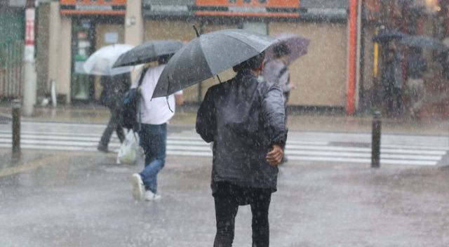 Japonya&#039;yı tayfun vurdu! Kurtarma çalışmaları sürüyor