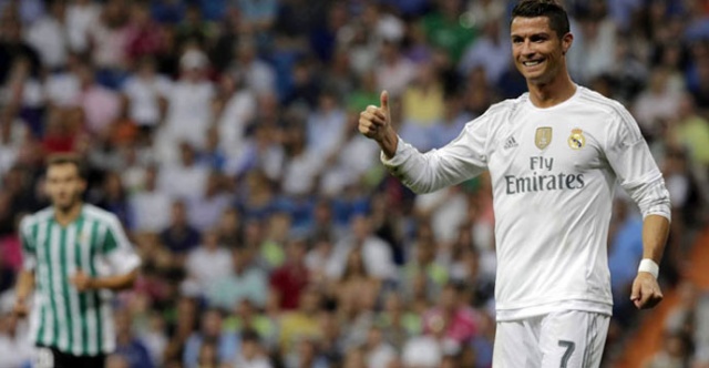 Ronaldo&#039;nun instagram kazancı maaşına fark attı