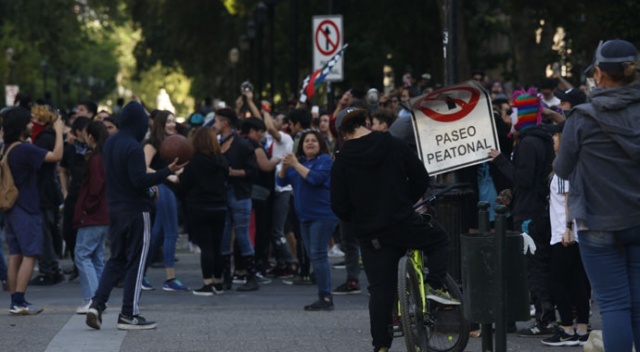 Şili&#039;deki protestolarda 8 kişi hayatını kaybetti