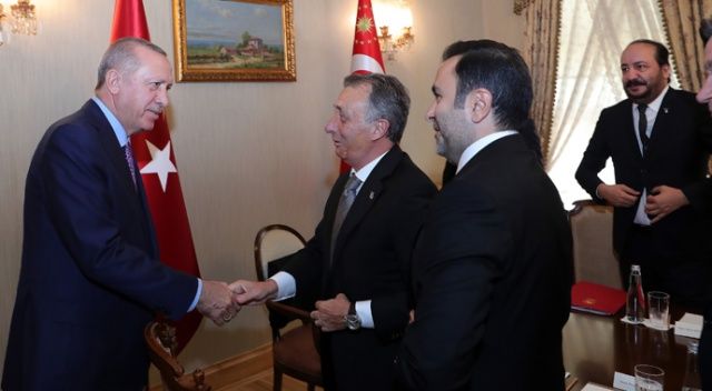 Cumhurbaşkanı Erdoğan, Beşiktaş Kulübü Yönetim Kurulu&#039;nu kabul etti