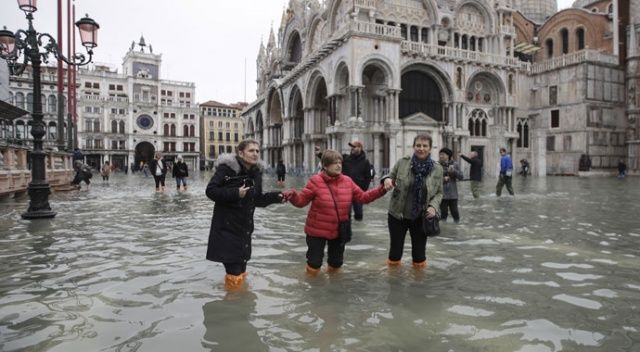 İtalya&#039;yı soğuk hava ve yağış vurdu: 3 kişi hayatını kaybetti