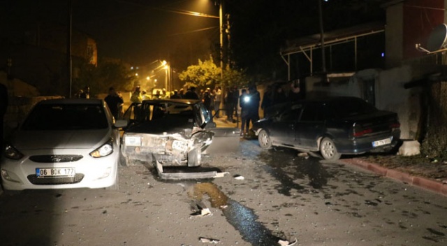 Sivas&#039;ta iki otomobil çarpıştı: 7 yaralı