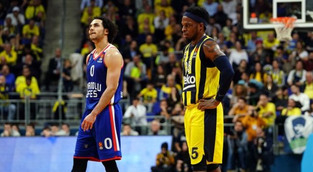 Anadolu Efes ile Fenerbahçe Beko yine karşı karşıya