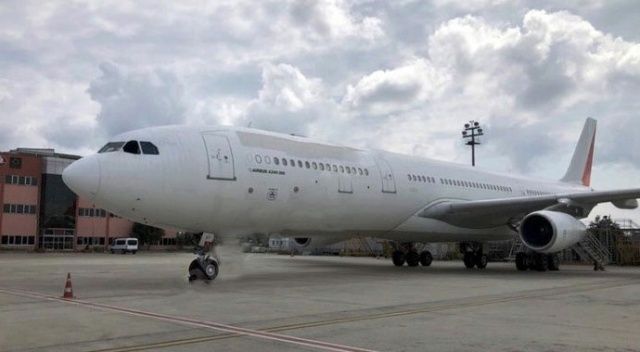 Atatürk Havalimanı&#039;nda sahibinden satılık yolcu uçağı