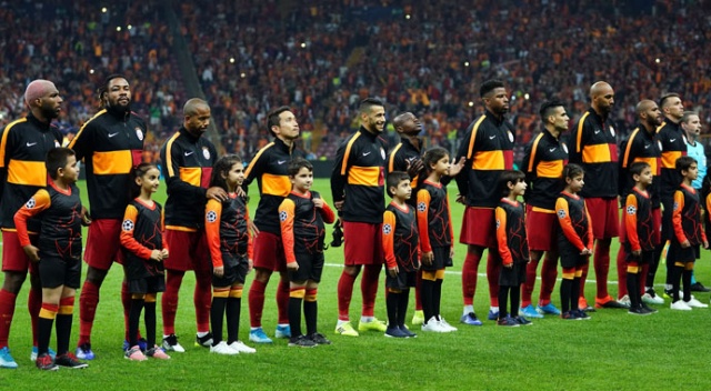 Galatasaray&#039;ın PSG maçı kadrosu belli oldu