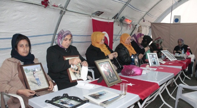 HDP önündeki ailelerin evlat nöbeti 94’üncü gününde