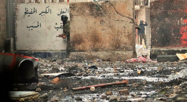 Irak&#039;ta tansiyon düşmüyor! Protestoculara ateş açıldı: 16 ölü