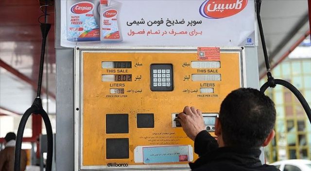İran&#039;da zamdan sonra benzin tüketimi yüzde 22 düştü