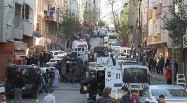 İstanbul&#039;da hareketli dakikalar! Polise ateş açıp, annesini yaraladı