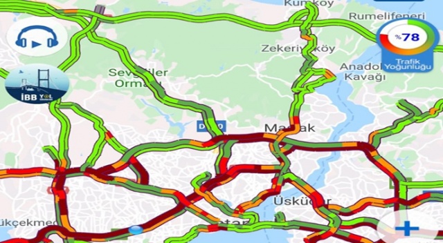 İstanbul’da yağış trafiği olumsuz etkiledi