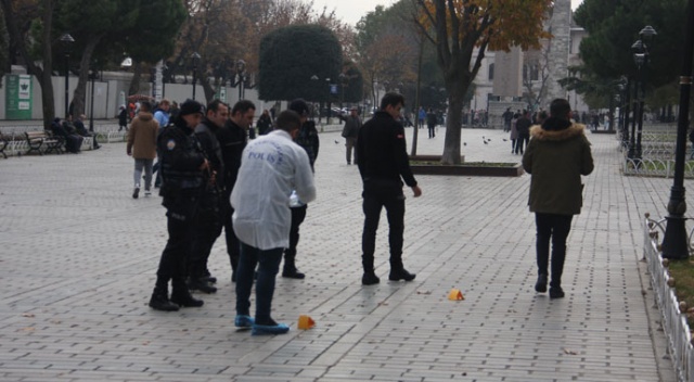 Sultanahmet Meydanı&#039;nda silahlı kavga: 2 yaralı