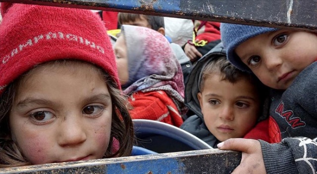 27 bin sivil daha Türkiye sınırına göç etti