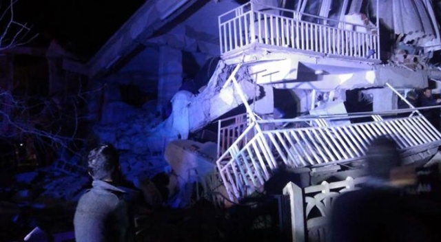 AFAD: “Elazığ’da 8, Malatya’da 6 kişi hayatını kaybetti”