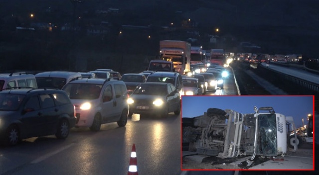 Ankara-Samsun kara yolunda tır devrildi, kilometrelerce araç kuyruğu oluştu