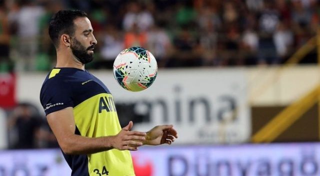 Fenerbahçe&#039;den sürpriz Mehmet Ekici ve Adil Rami kararı!