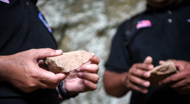 Malezya&#039;da 17 bin yıllık taş eşyalar bulundu