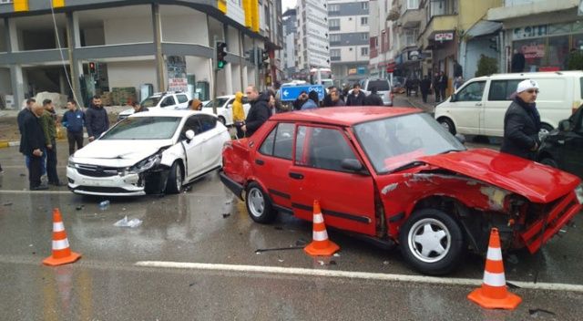 Samsun&#039;da trafik kazası: 2 yaralı