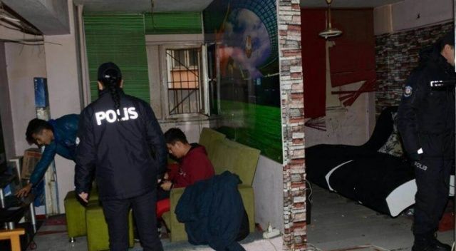 Balıkesir&#039;de polis 19 aranan şahsı yakaladı