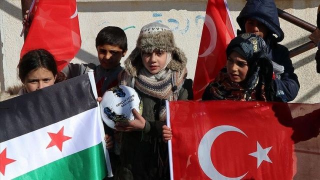 Barış Pınarı Harekatı bölgesinde çocukların yüzü gülüyor