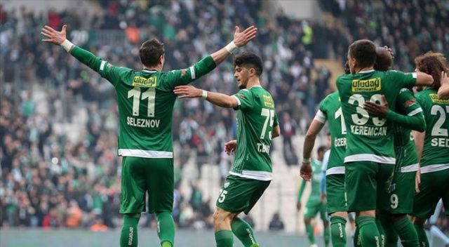 Bursaspor Süper Lig yolunda sağlam adımlarla ilerliyor