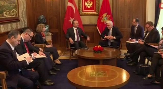 Çavuşoğlu, Karadağ Başbakanı Markoviç ile görüştü