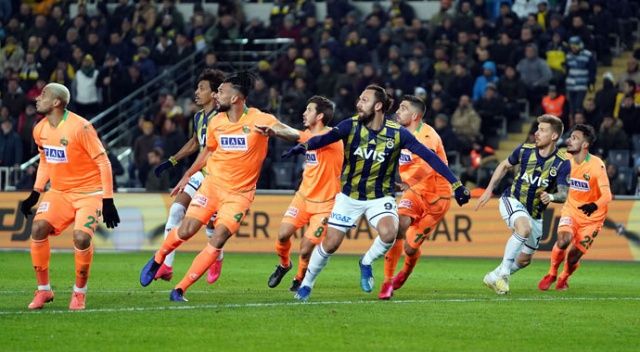 Fenerbahçe, Alanyaspor ile 1-1 berabere kaldı