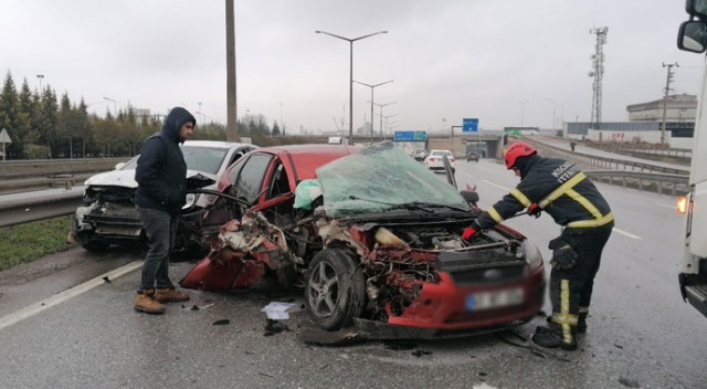 Gebze&#039;de zincirleme trafik kazası: 4 yaralı