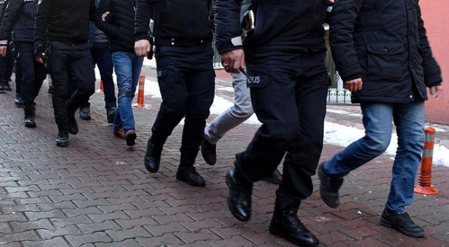 İstanbul&#039;da FETÖ&#039;nün &#039;gaybubet&#039; evlerine operasyonu: 19 gözaltı