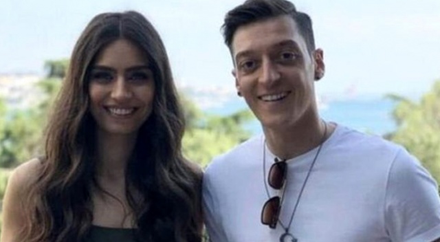 Mesut Özil ve Amine Gülşe&#039;nin bebeğinin cinsiyeti belli oldu