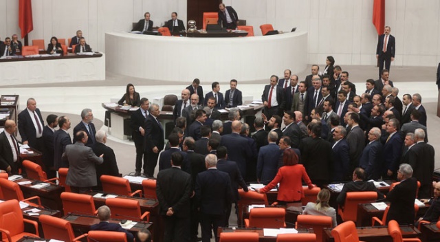 Türkiye Büyük Millet Meclisi’nde gerginlik